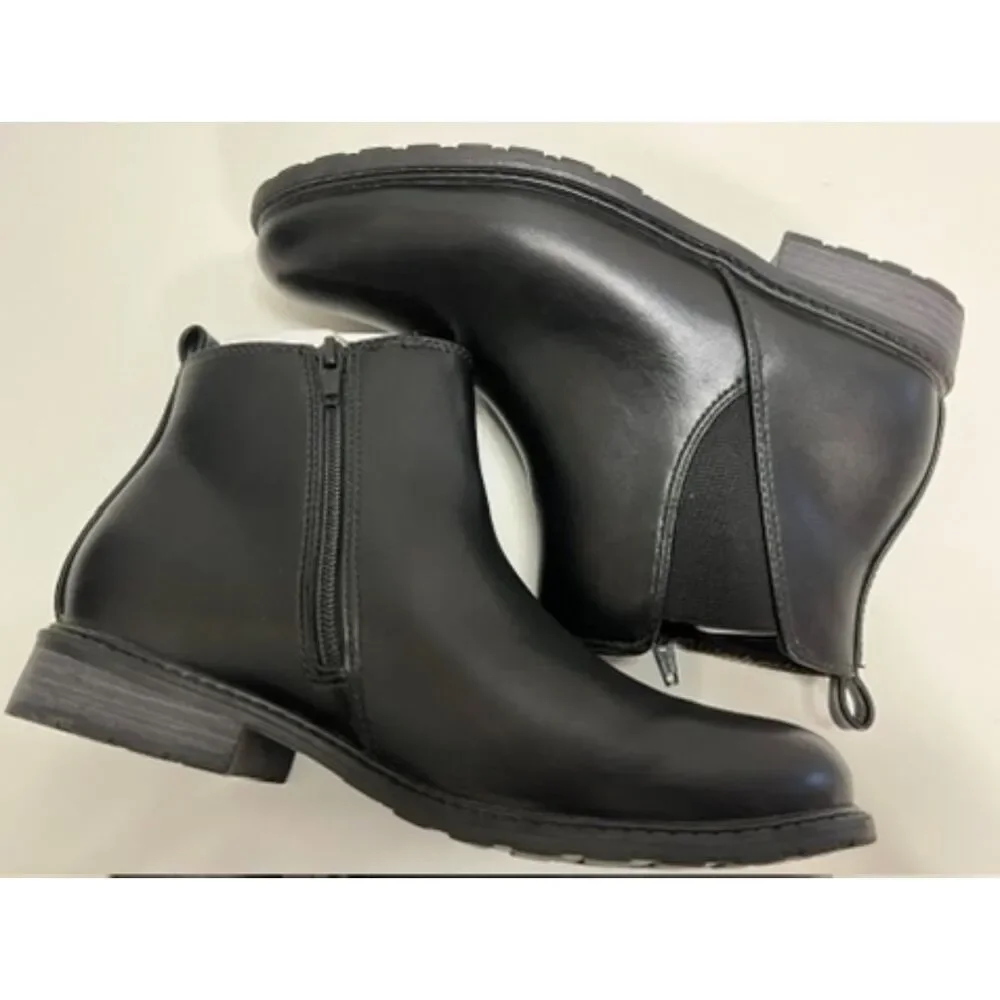 NWT Sonoma Lottiee black chelsea booties. Size 8.5